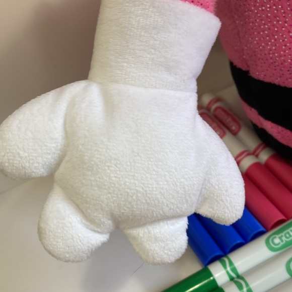 CRAYOLA PLUSH CRAYON WITH CRAYOLA MARKERS - Picture 8 of 17